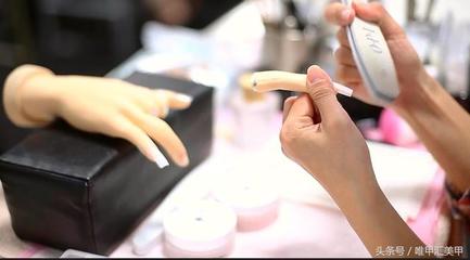 重塑信任 當顧客對美甲店服務心存疑慮時的應對之道